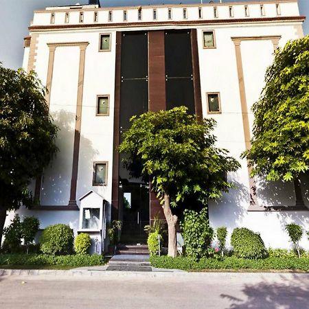 Maxfort Greenwood City Gurgaon Dış mekan fotoğraf