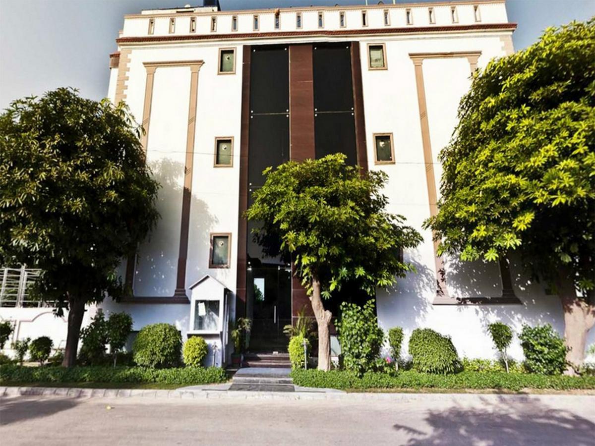 Maxfort Greenwood City Gurgaon Dış mekan fotoğraf